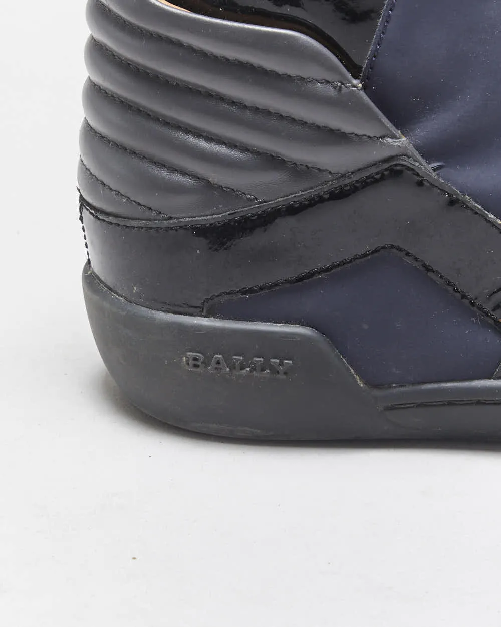 2022 Bally Women's Etman/025 Navy Rubberised / Black Patent Leather High Top Trainers - UK5.5 sold by Rokit product image thumbnail 5