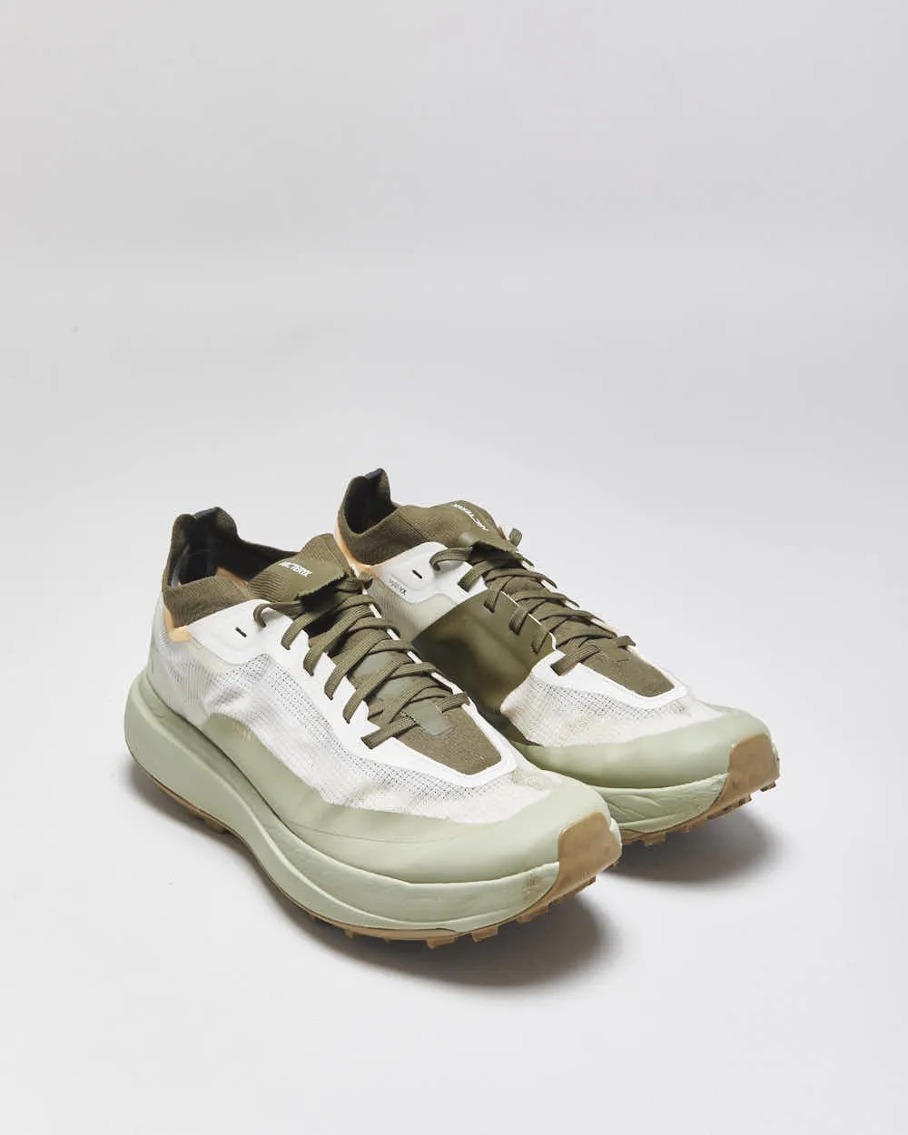 2023 Arc'teryx Sylan Arctic Silk / Chloris Vibram Trail Running Trainers - UK8.5 sold by Rokit