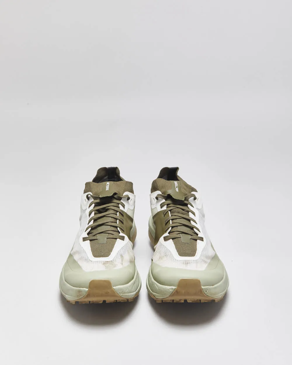 2023 Arc'teryx Sylan Arctic Silk / Chloris Vibram Trail Running Trainers - UK8.5 sold by Rokit product image thumbnail 3
