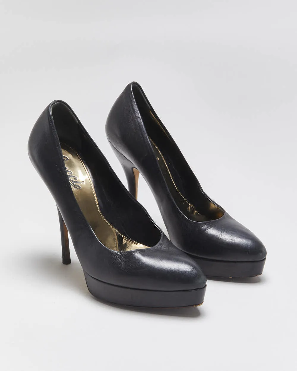 Vintage Y2K 00s Gucci Women's Black Leather Platform Pointed Toe Stiletto Heel Pumps - UK2 sold by Rokit