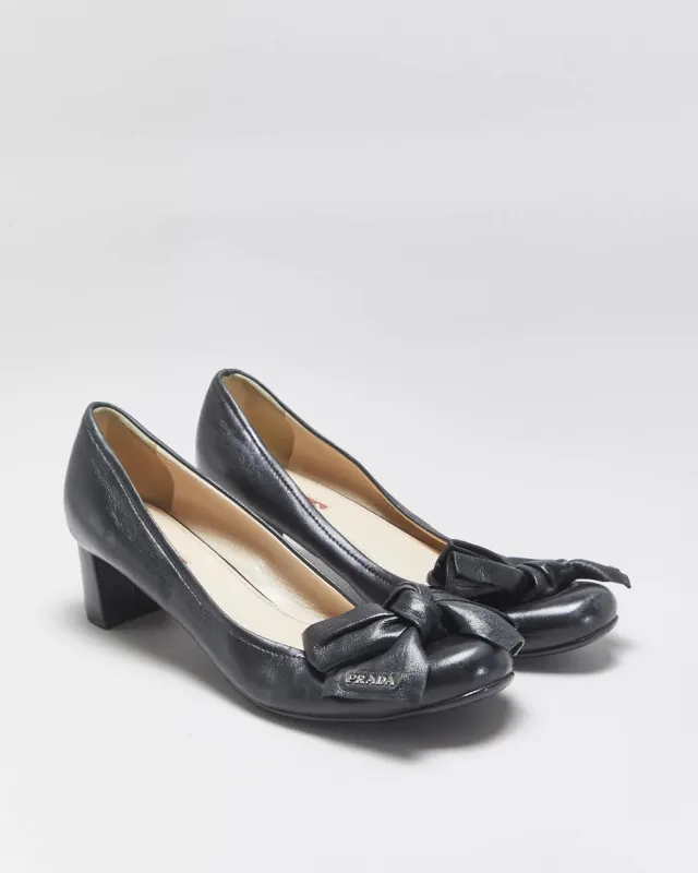 Vintage Y2K 00s Prada Women's Leather Block Heel Bow Court Shoes - UK5 made by Prada