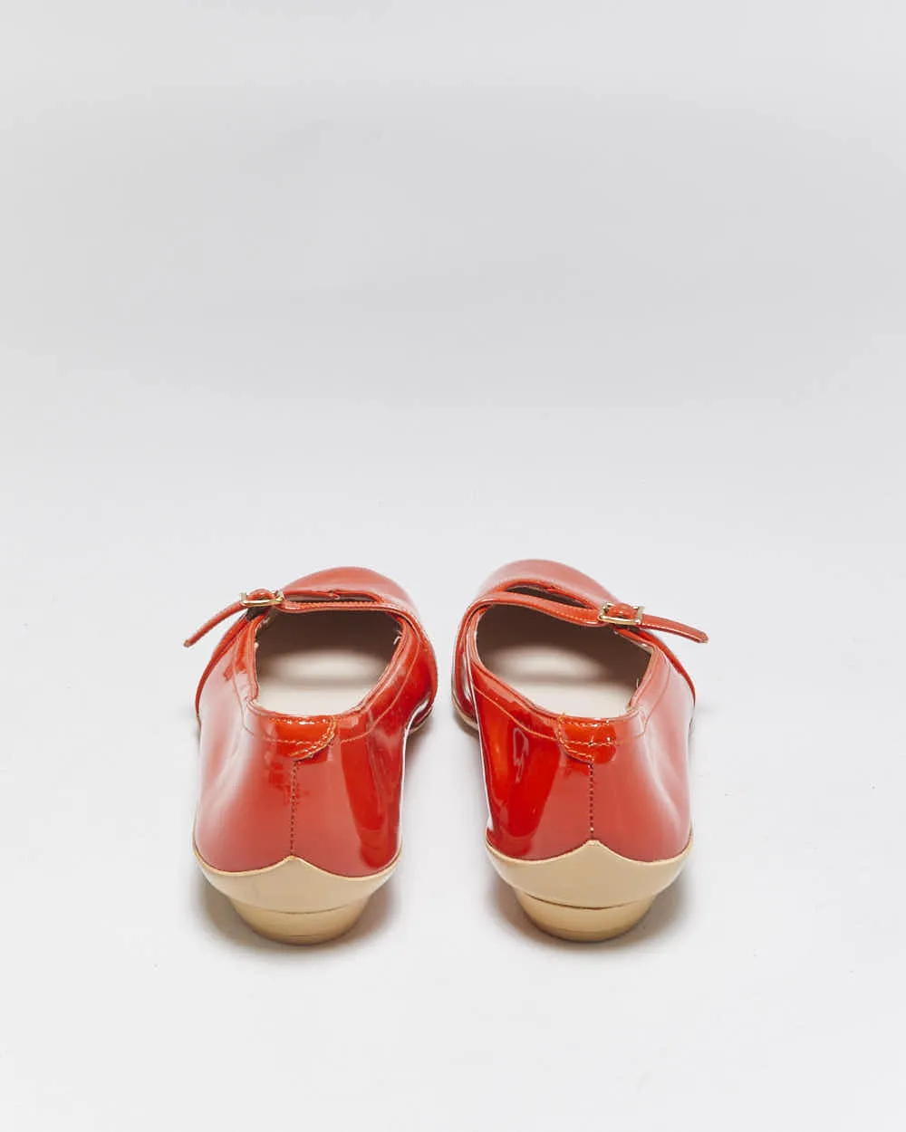 DS Vintage Y2K 00s Salvatore Ferragamo 'Audrey (1954)' Women's Orange Patent Leather Ballet Flats - UK5 sold by Rokit product image thumbnail 4