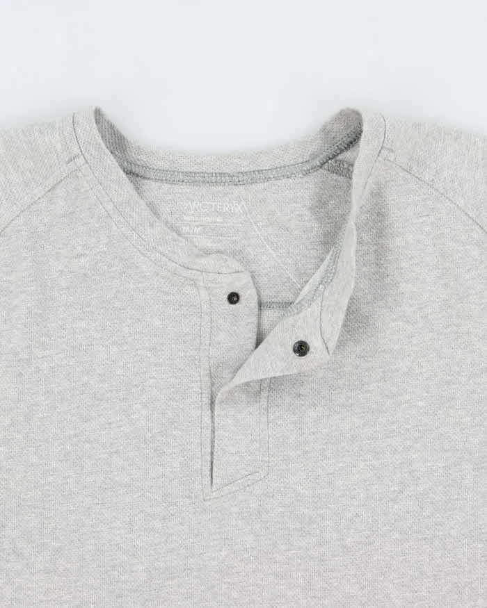 2021 Arc'teryx Sirrus Marl Grey Long Sleeve Henley T-Shirt - M sold by Rokit product image thumbnail 5