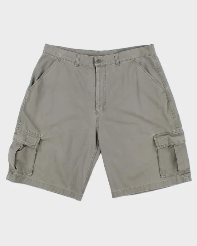 Vintage Y2K 00s Levi's Batwing Khaki Canvas Relaxed Fit Wide Leg Cargo Shorts - W38 made by Levi's