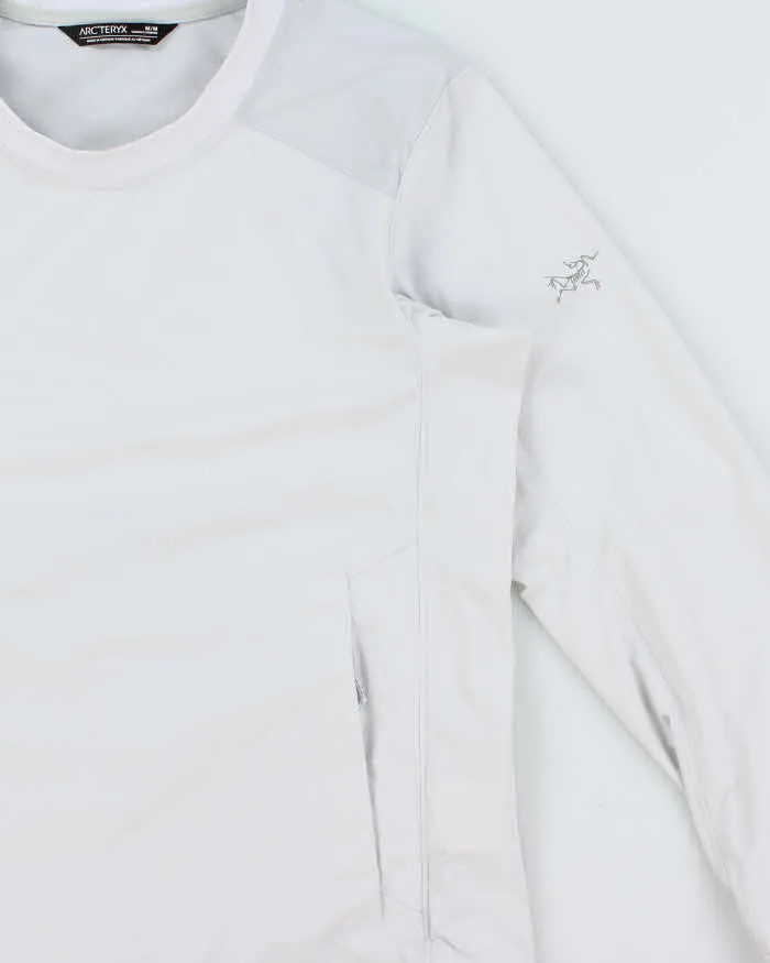 2022 Arc'teryx Women's Ice Grey 'Gamma Lightweight Crew' Pullover Windbreaker - M sold by Rokit product image thumbnail 3