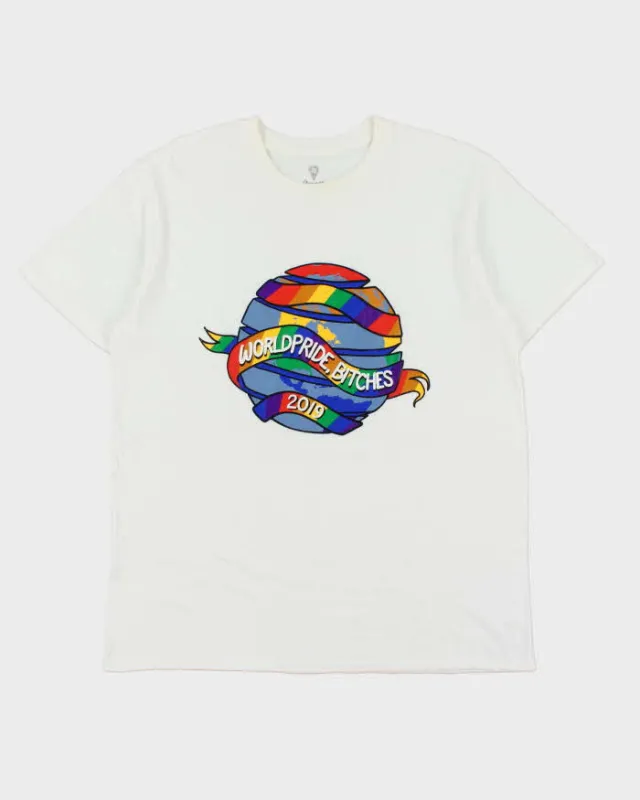 Dugbee By Whoopi 2019 World Pride Bitches Crewneck T-Shirt - L made by Rokit