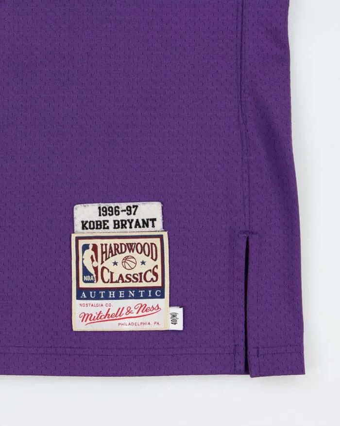 Mitchell & Ness Hardwood Classics LA Lakers 1996-97 Kobe Bryant #8 Stitched Home Jersey - M sold by Rokit product image thumbnail 4