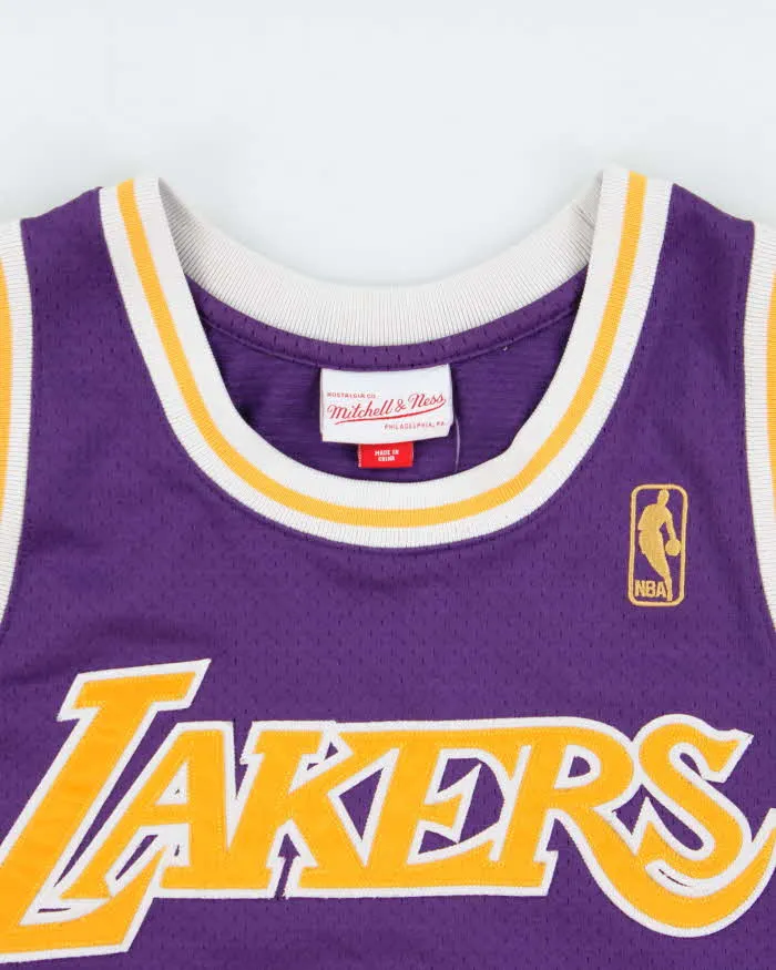 Mitchell & Ness Hardwood Classics LA Lakers 1996-97 Kobe Bryant #8 Stitched Home Jersey - M sold by Rokit product image thumbnail 5