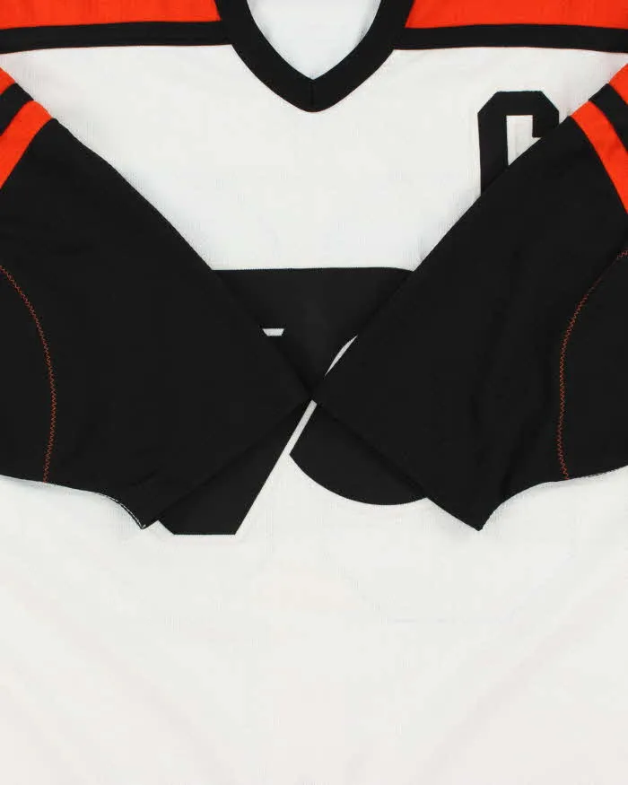 Vintage 1996-97 Nike Team Philadelphia Flyers Centre Ice Eric Lindros #88 NHL Pro Player Official Made In Canada Home Jersey - XL sold by Rokit product image thumbnail 4