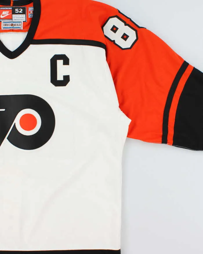 Vintage 1996-97 Nike Team Philadelphia Flyers Centre Ice Eric Lindros #88 NHL Pro Player Official Made In Canada Home Jersey - XL sold by Rokit product image thumbnail 3