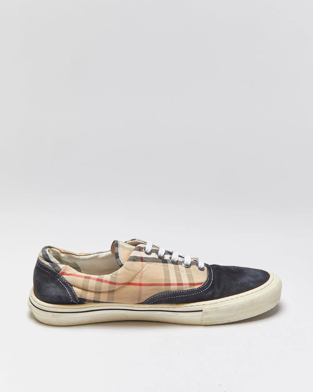 SS2023 Burberry Wilson Novacheck Suede Low Top Trainers - UK11 sold by Rokit product image thumbnail 2