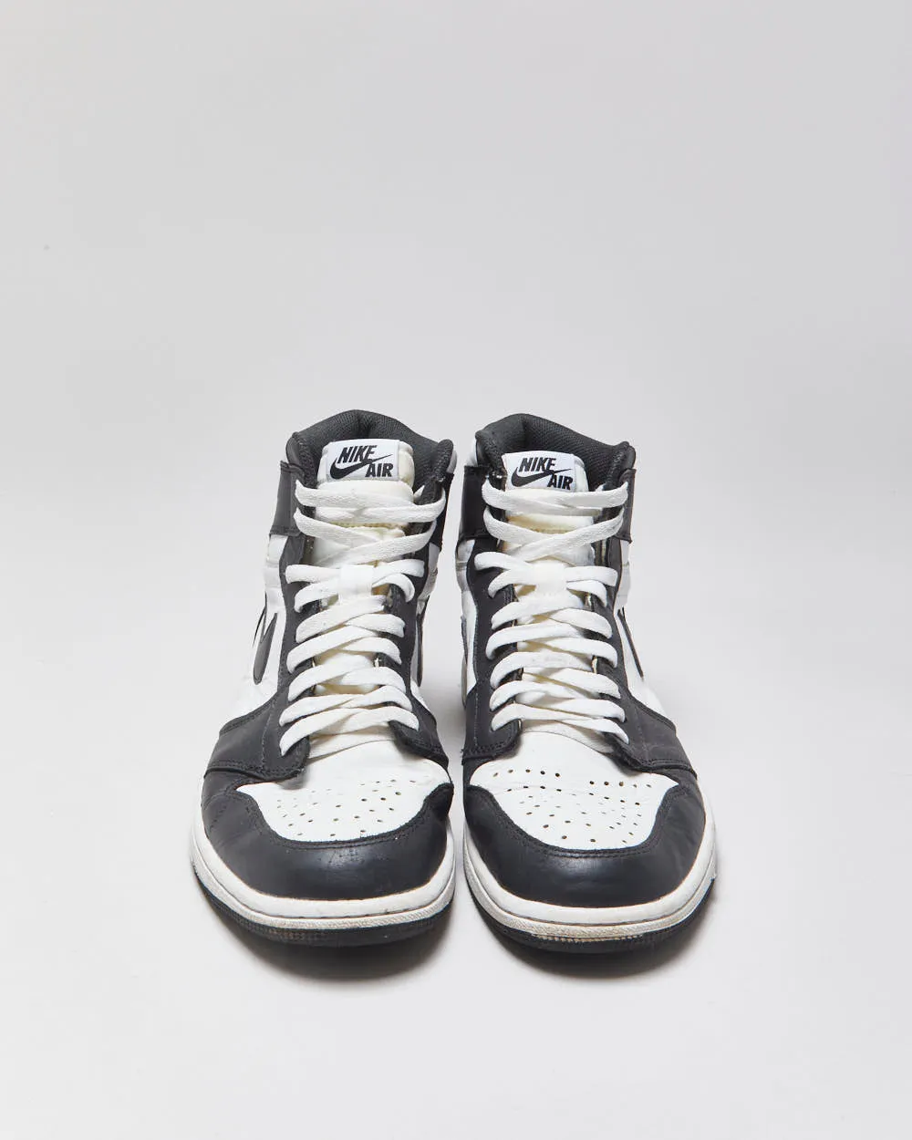 2014 Nike Air Jordan 1 Retro High OG Black/White Panda Trainers - UK9.5 sold by Rokit product image thumbnail 3