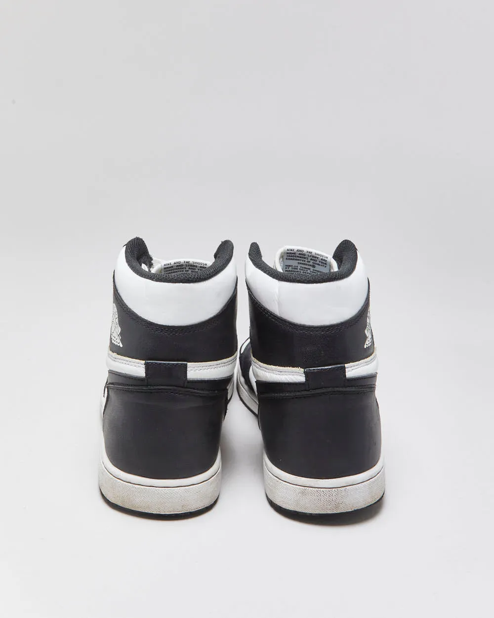 2014 Nike Air Jordan 1 Retro High OG Black/White Panda Trainers - UK9.5 sold by Rokit product image thumbnail 4