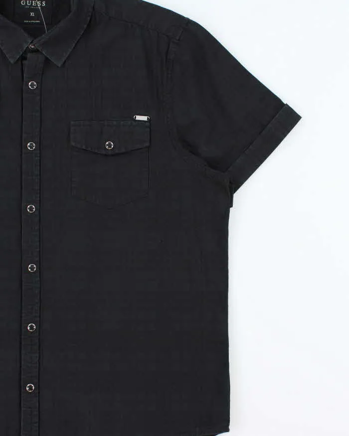 Vintage 2000s Guess Checked Short Sleeve Shirt - XL sold by Rokit product image thumbnail 3