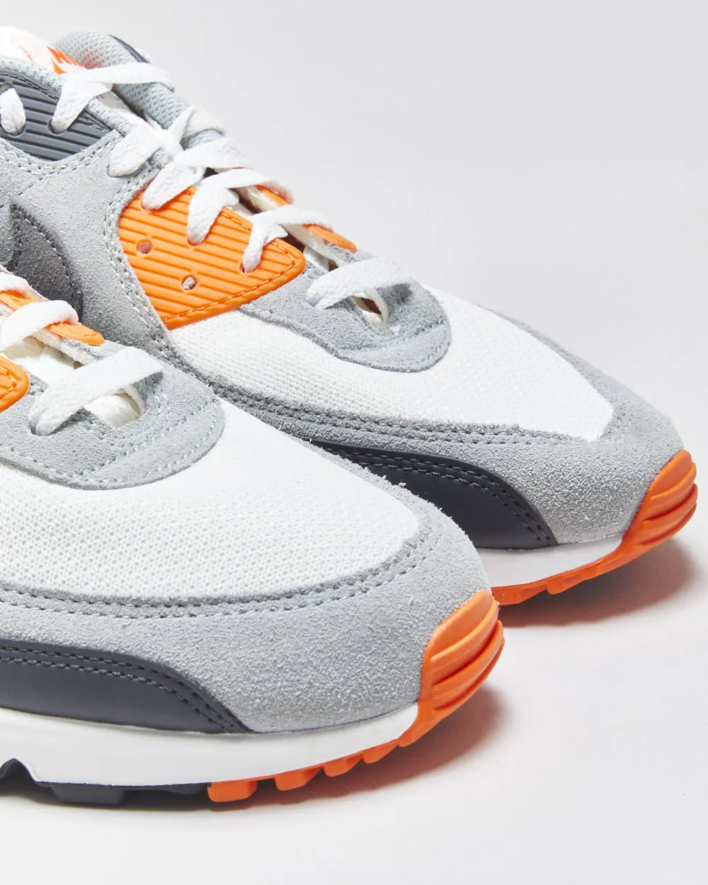 DS 2024 Nike Air Max 90 'Summit White/Safety Orange/Dark Smoke Grey/Smoke Grey' Trainers - UK11 sold by Rokit product image thumbnail 5
