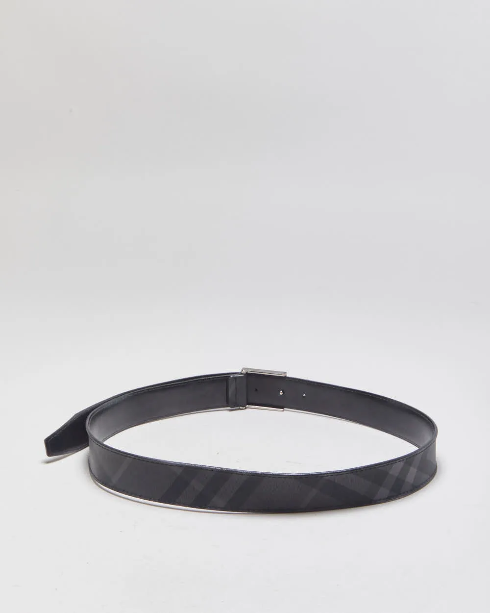 Vintage Burberry Nova Check Canvas Leather Square Plaque Buckle Belt - W32-W40 sold by Rokit product image thumbnail 3
