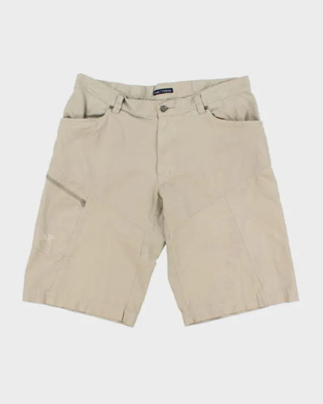 Vintage Y2K 00s Arc'teryx Desert Khaki Canvas Relaxed Fit Wide Leg Technical Shorts - W36 made by Arc'teryx