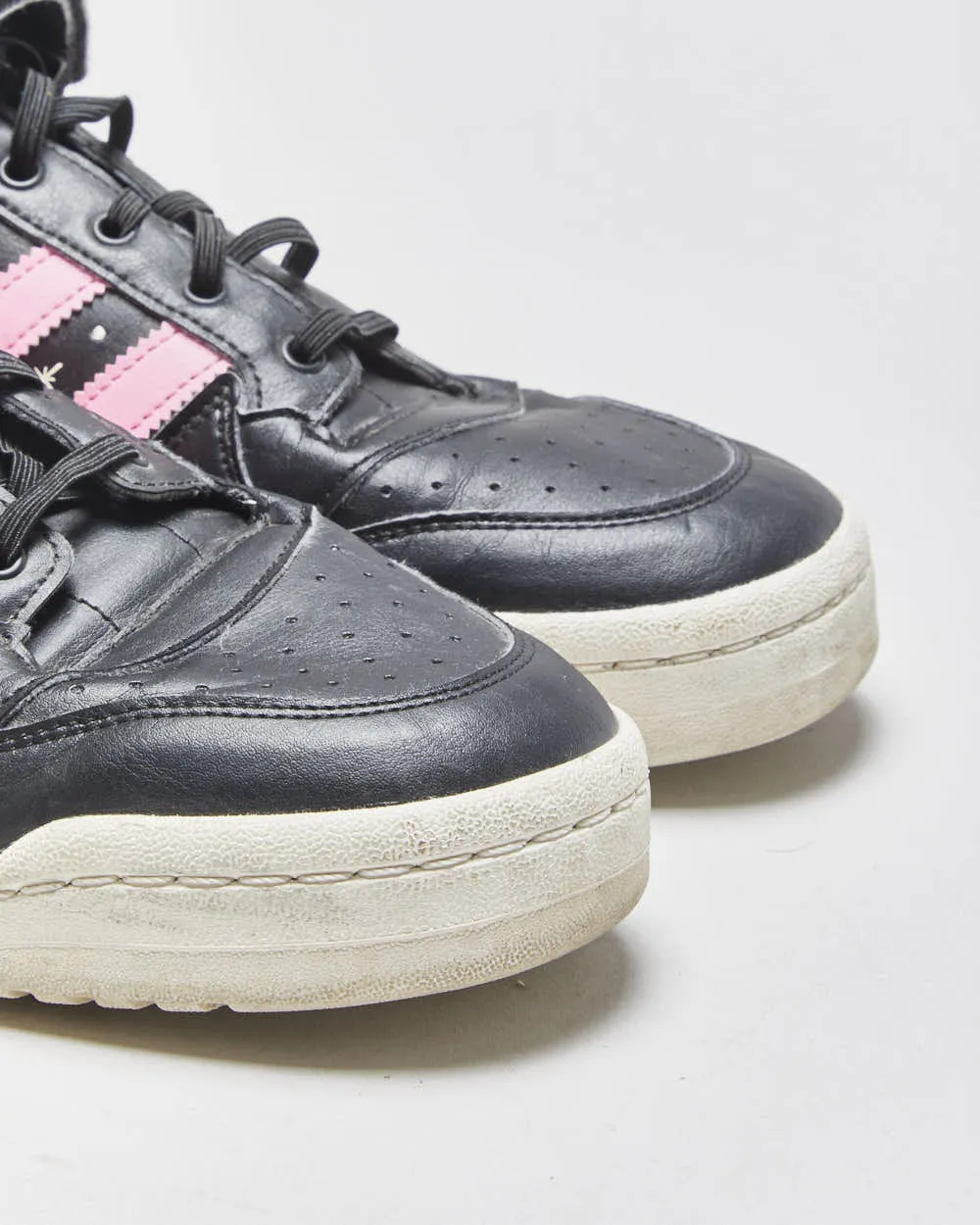 2022 Adidas Originals x Andre Saraiva Forum Low 'The World Needs Love' Trainers - UK11.5 sold by Rokit product image thumbnail 5