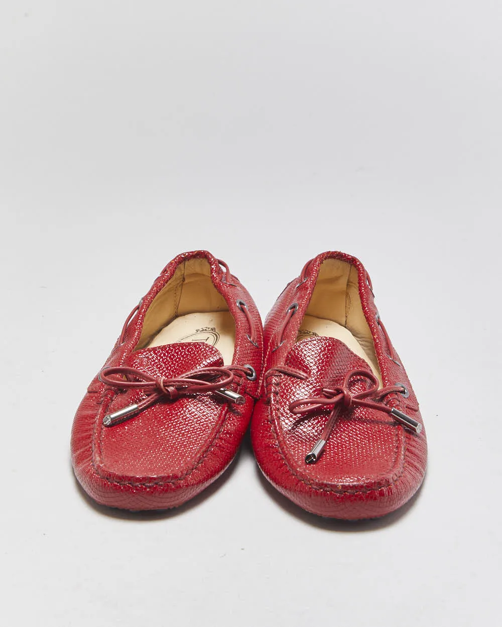 Vintage Tod's Gommino Patent Bow Slip On Loafers - UK4 sold by Rokit product image thumbnail 3