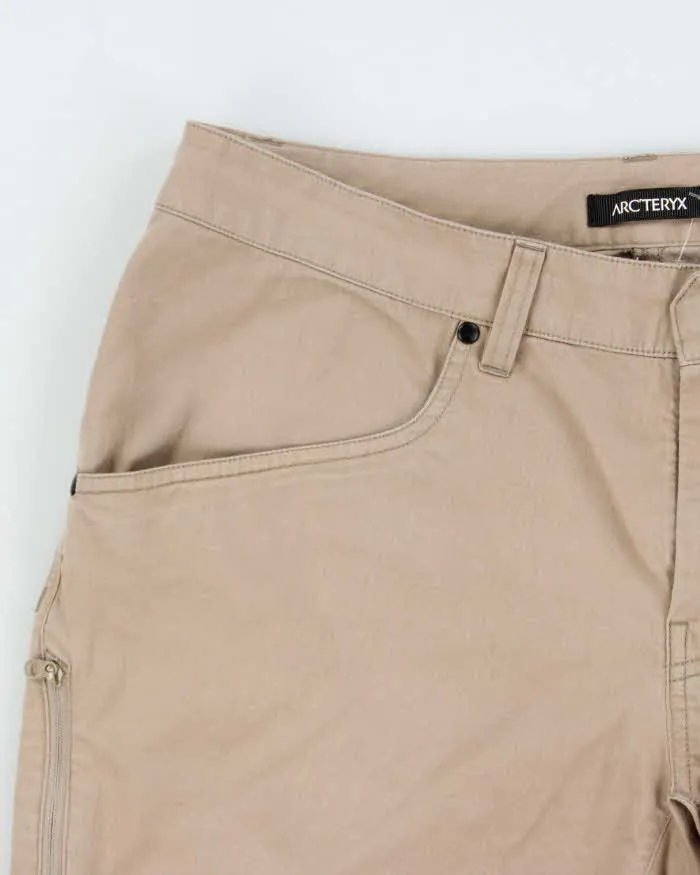 SS2020 Arc'teryx Khaki 'Phelix 9.5' Canvas Straight Leg Technical Shorts - W32 sold by Rokit product image thumbnail 3