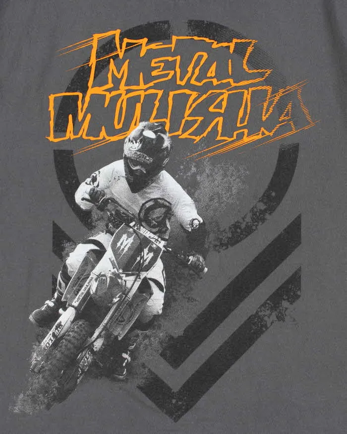 Vintage Y2K 00s Metal Mulisha Heavyweight Moto X Crewneck T-Shirt - L sold by Rokit product image thumbnail 4
