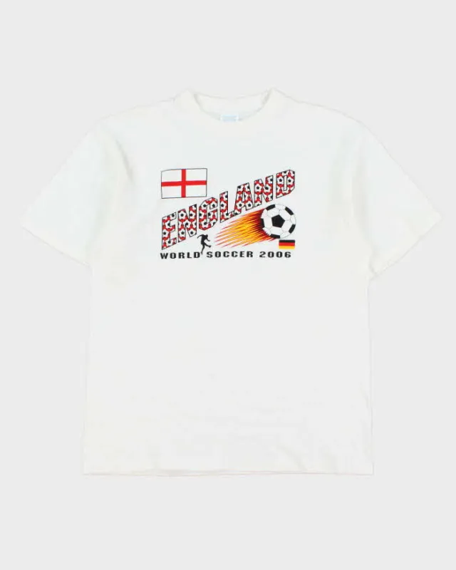 Vintage Y2K 2006 Fifa World Cup England Football Heavyweight Crewneck T-Shirt - L made by Rokit