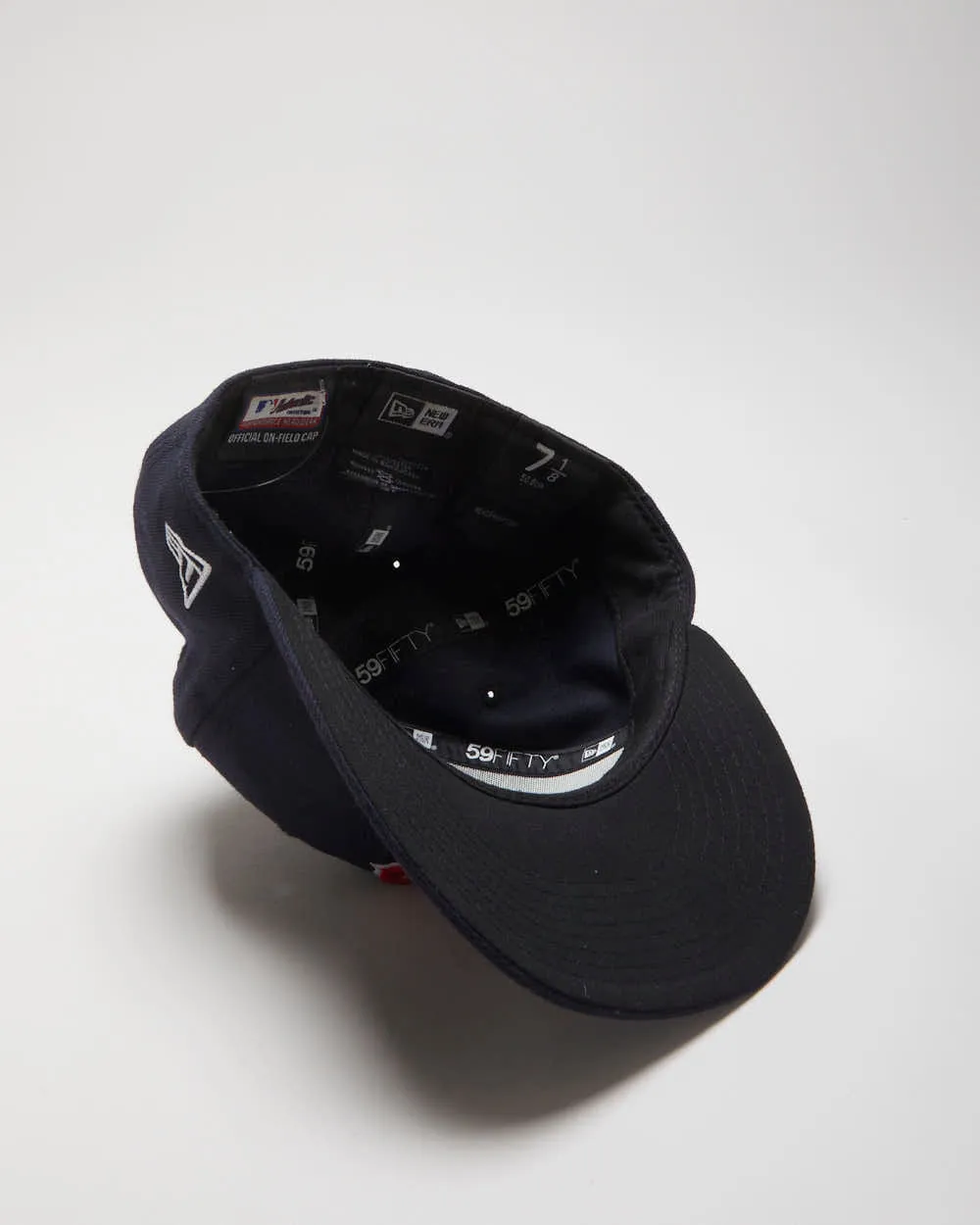 Vintage New Era Boston Red Sock MLB Official On-Field Fitted Baseball Cap - 7 1/8 sold by Rokit product image thumbnail 5