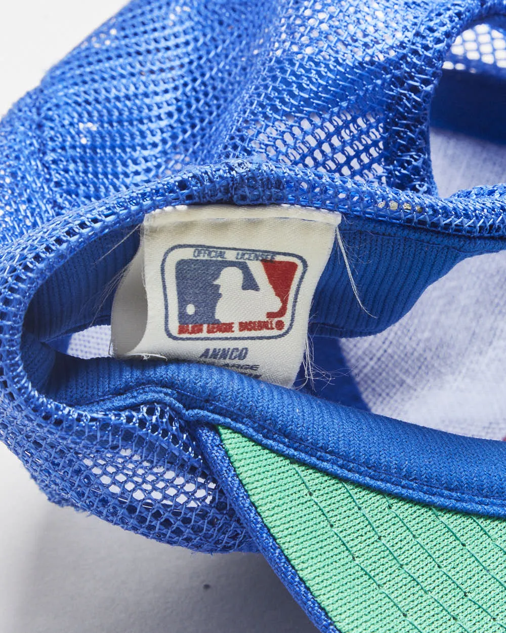 Vintage 1980s ANNCO Chicago Cubs MLB Flat Brim Trucker Hat - M/L sold by Rokit product image thumbnail 4