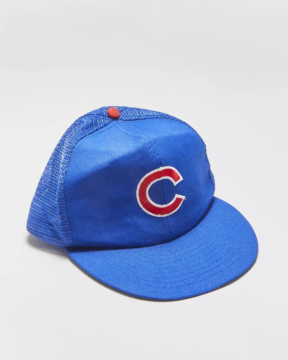 Vintage 1980s ANNCO Chicago Cubs MLB Flat Brim Trucker Hat - M/L sold by Rokit