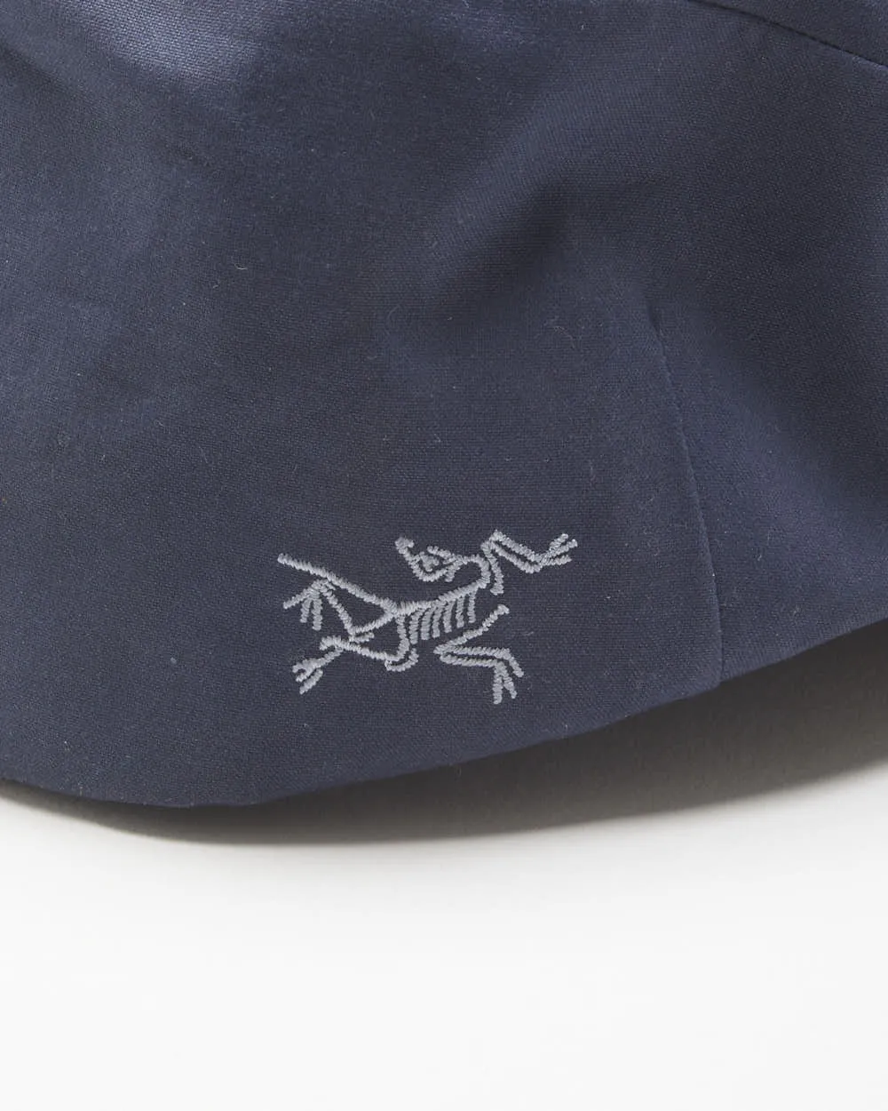 SS16 Arc'teryx Navy Canvas Bird Toque 'Quanta' Cap - S/M sold by Rokit product image thumbnail 3