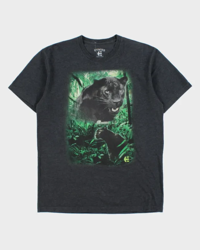 Vintage Etnies x Tom Dugan Animal Series Grey Marl Panther Crewneck T-Shirt - L made by Rokit