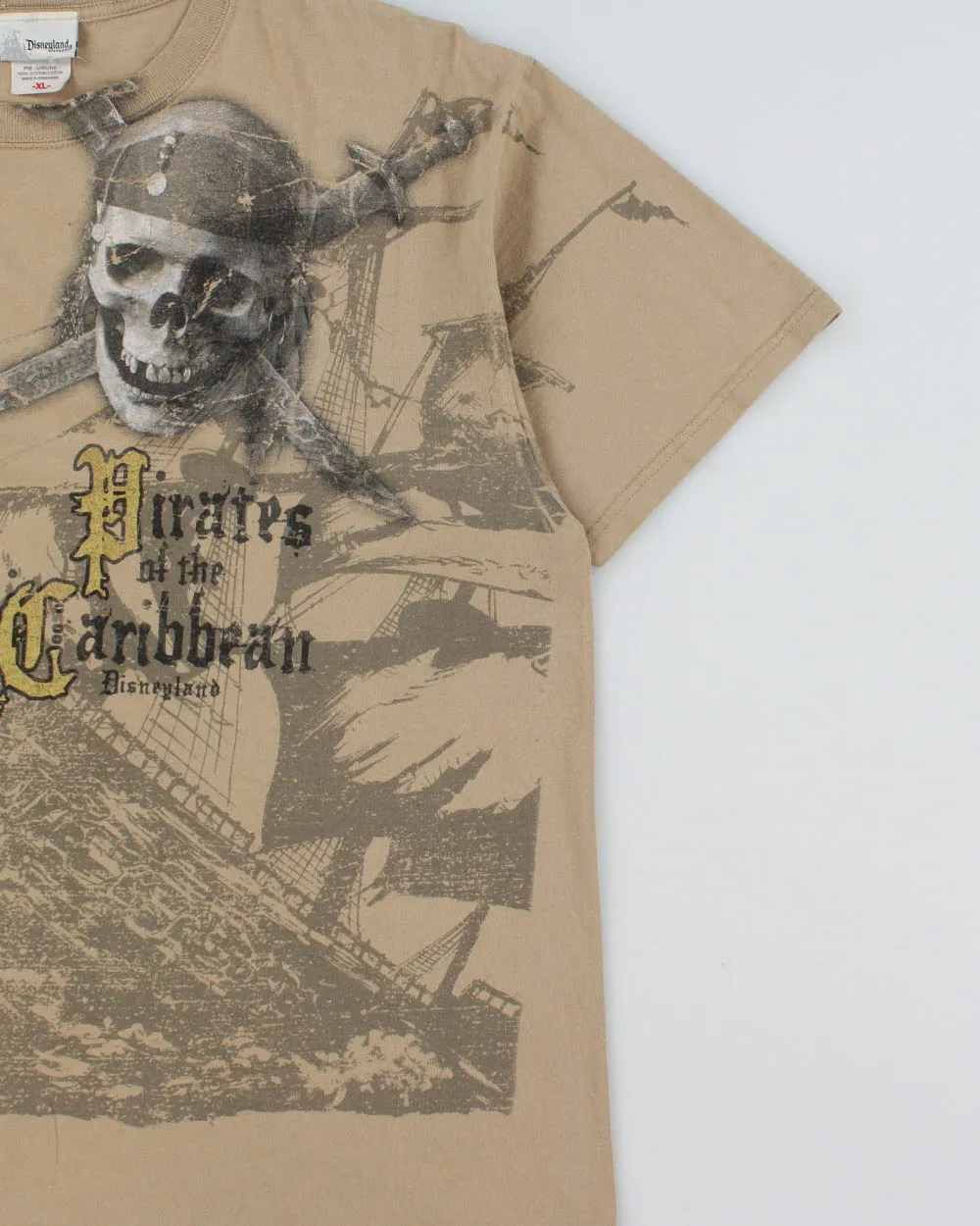 Vintage 2000s Disneyland Resort Pirates Of The Caribbean Crewneck T-shirt - XL sold by Rokit product image thumbnail 3
