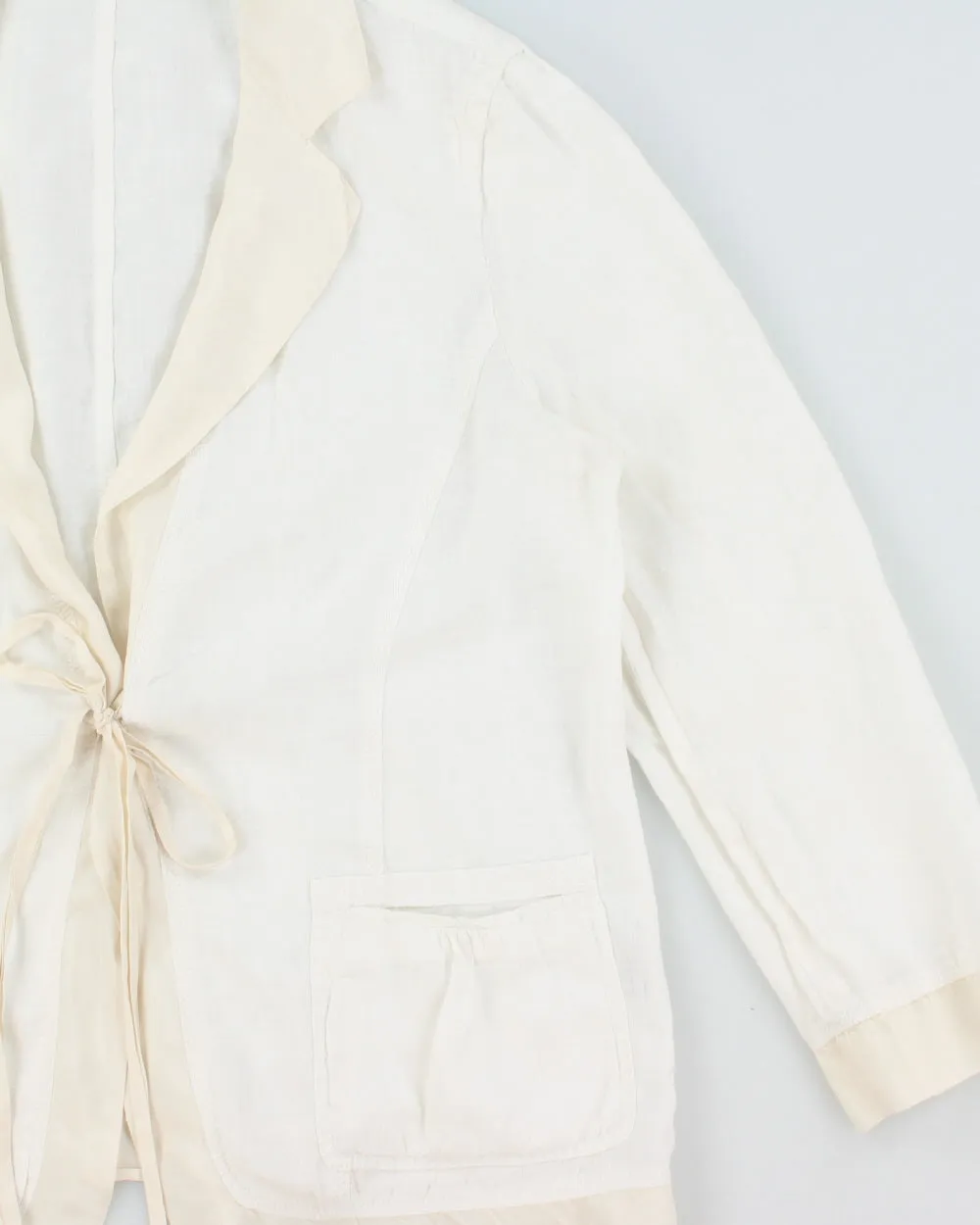 Vintage Y2K 2000s Pure DKNY Silk Trim Linen Jacket - L sold by Rokit product image thumbnail 3