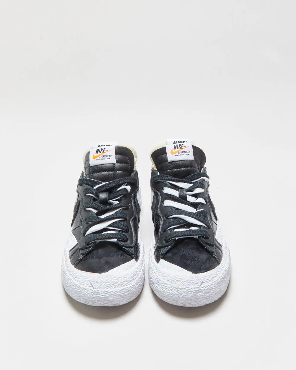 2021 Nike x Sacai Blazer Low Patent Trainers - UK4 sold by Rokit product image thumbnail 3