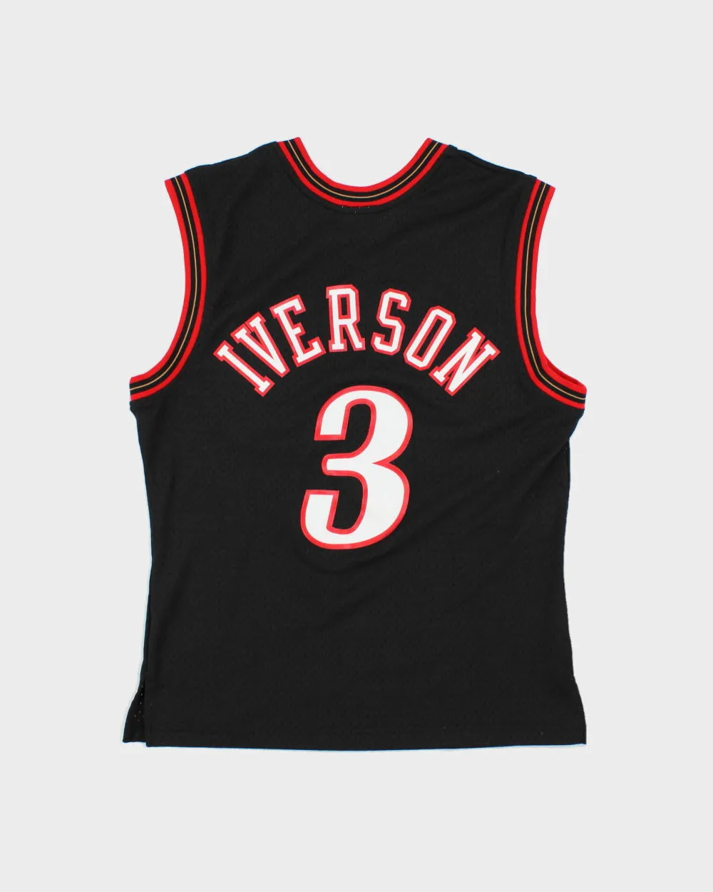 Vintage Mitchell & Ness Hardwood Classics 2000-01 Philadelphia 76ers Allen Iverson NBA Swingman Home Jersey - M sold by Rokit product image thumbnail 2