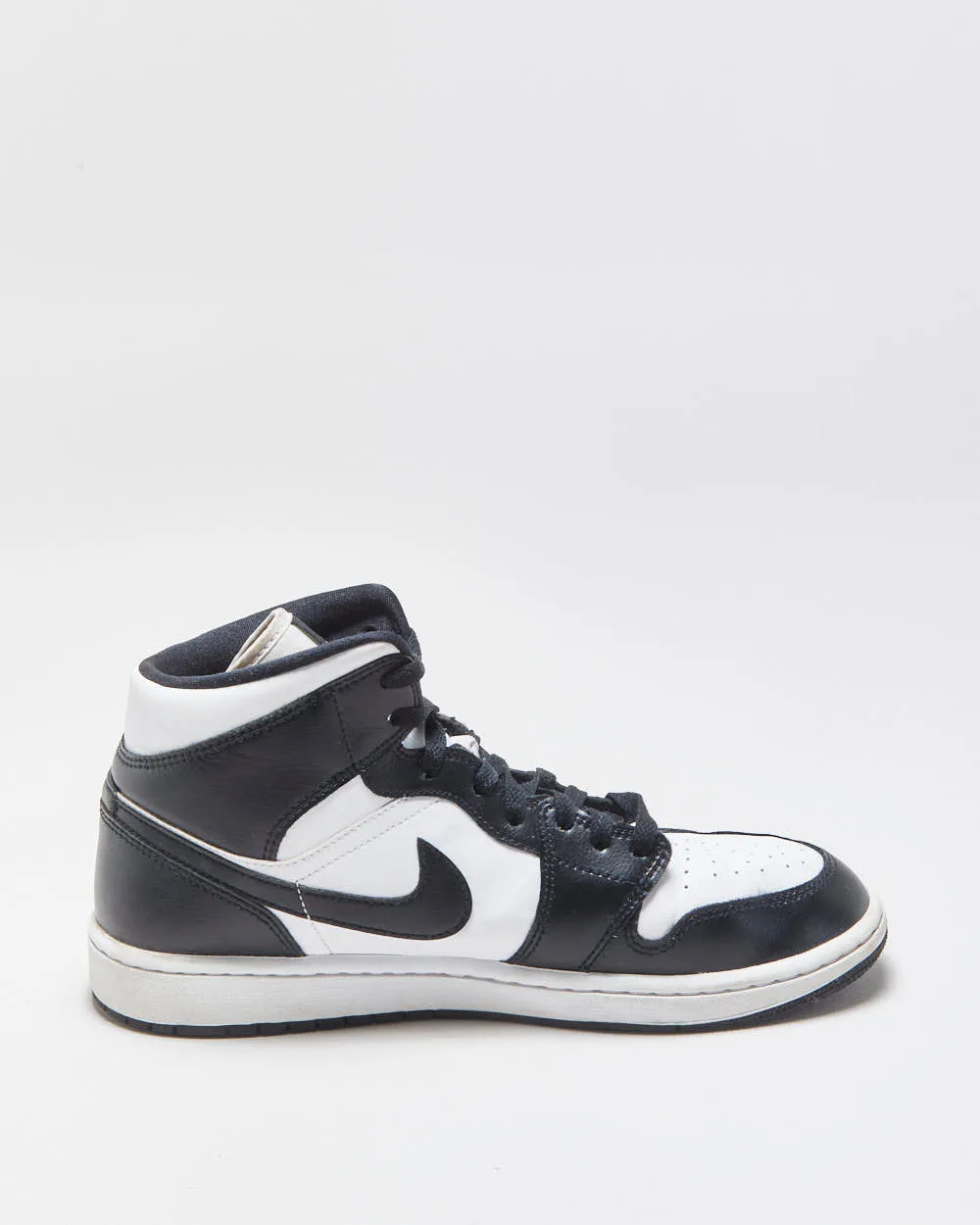 2023 Nike Air Jordan 1 Mid Women's Calfskin Leather Black/White PANDA Trainers - UK8 sold by Rokit product image thumbnail 2