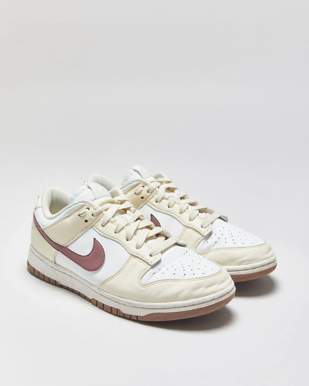2023 Nike Dunk Low Nature Coconut/Mauve Women's Trainers - UK 6.5 sold by Rokit