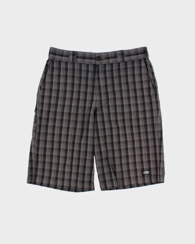 Vintage Dickies 13" Plaid Regular Fit Canvas Work Shorts - W34 made by Dickies