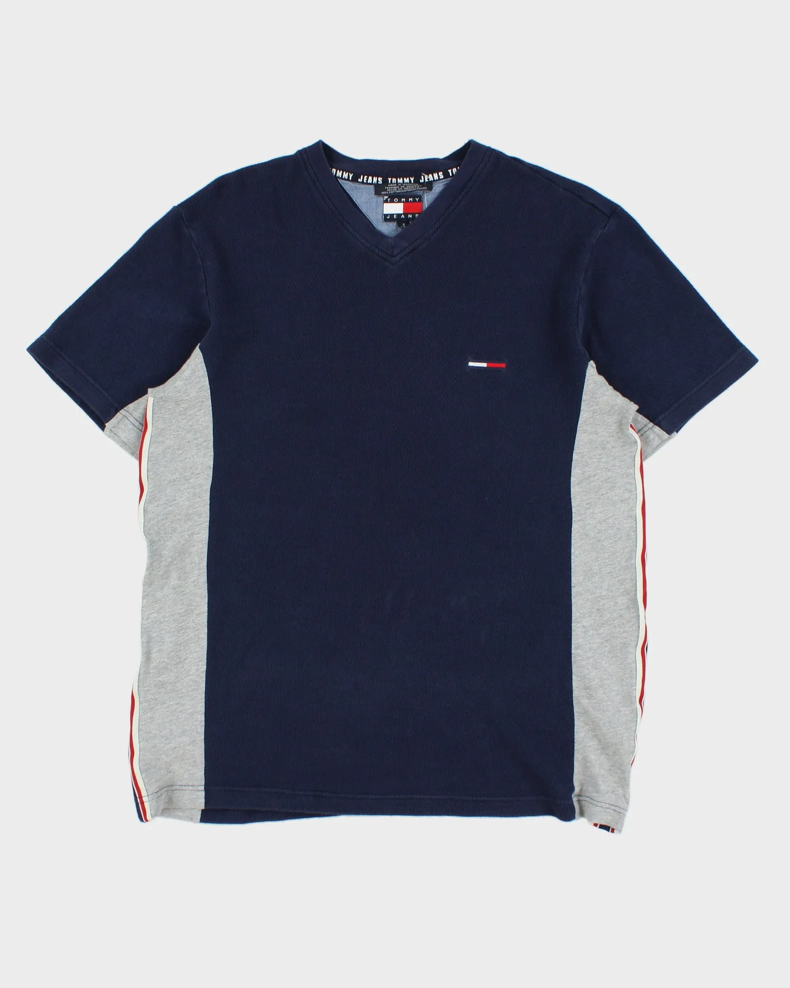 Vintage 2002 Y2K Tommy Jeans Heavyweight Tape V-Neck Waffle T-Shirt - S sold by Rokit