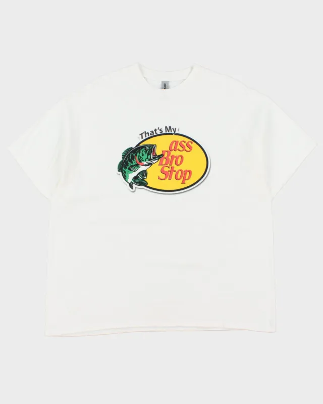 Vintage Bass Pro Shop Novelty Heavyweight Gildan Crewneck T-Shirt - XXL made by Rokit