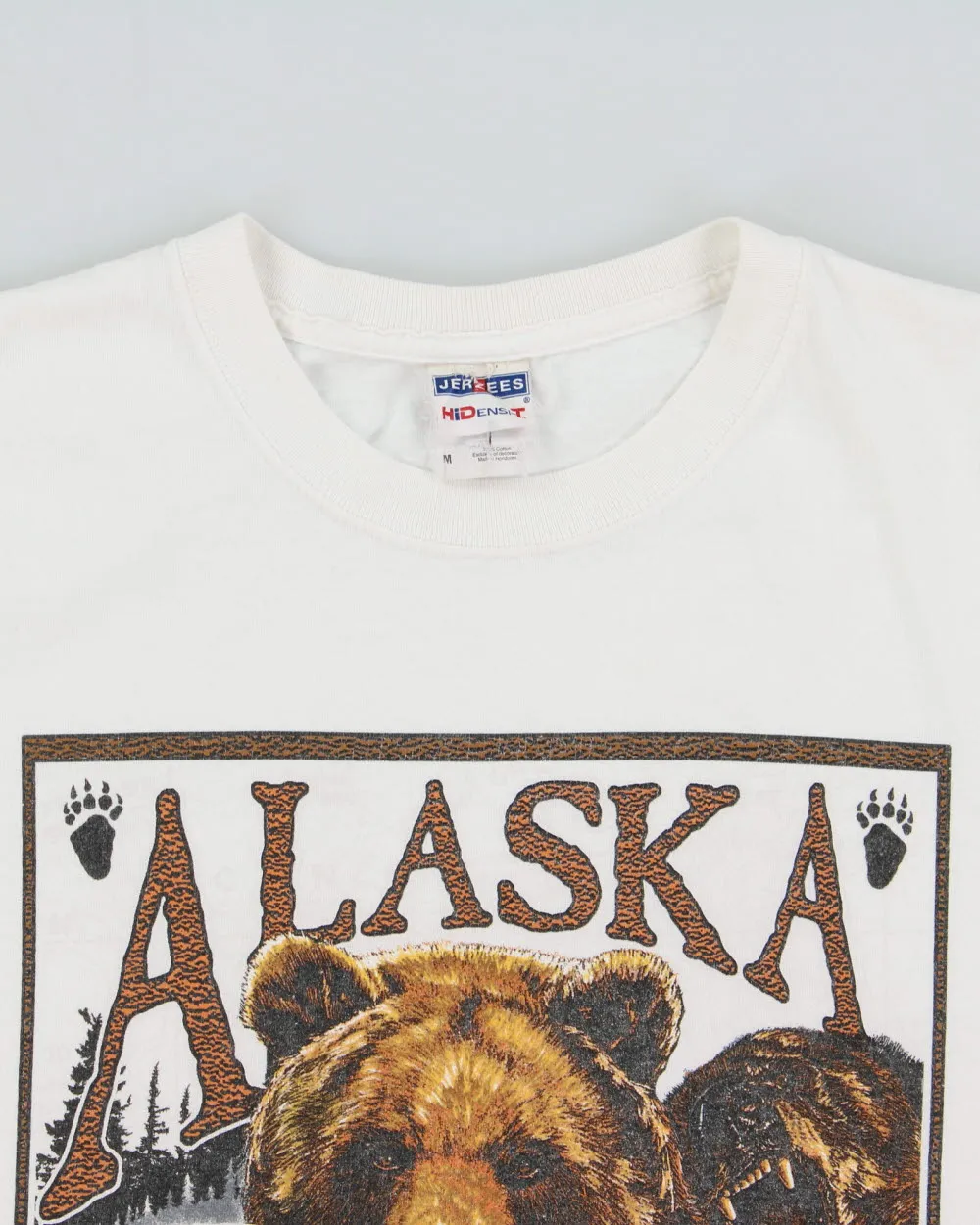 Vintage Y2K 00s Alaska Grizzly Bear Heavyweight Jerzees Crewneck T-Shirt - M sold by Rokit product image thumbnail 5