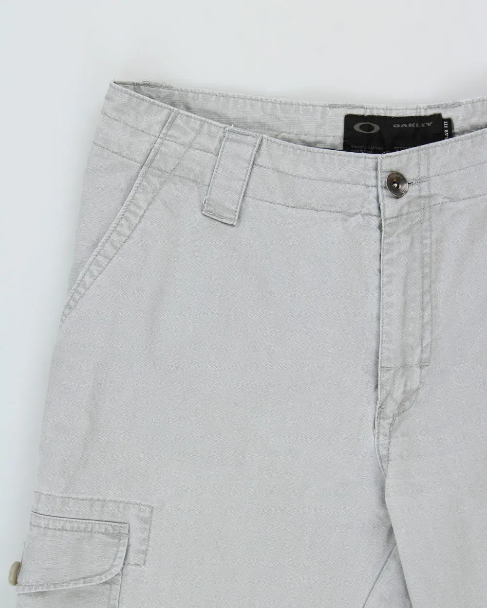 Vintage Oakley Pale Grey Canvas Regular Fit Straight Leg Cargo Trousers - W32 L32 sold by Rokit product image thumbnail 3