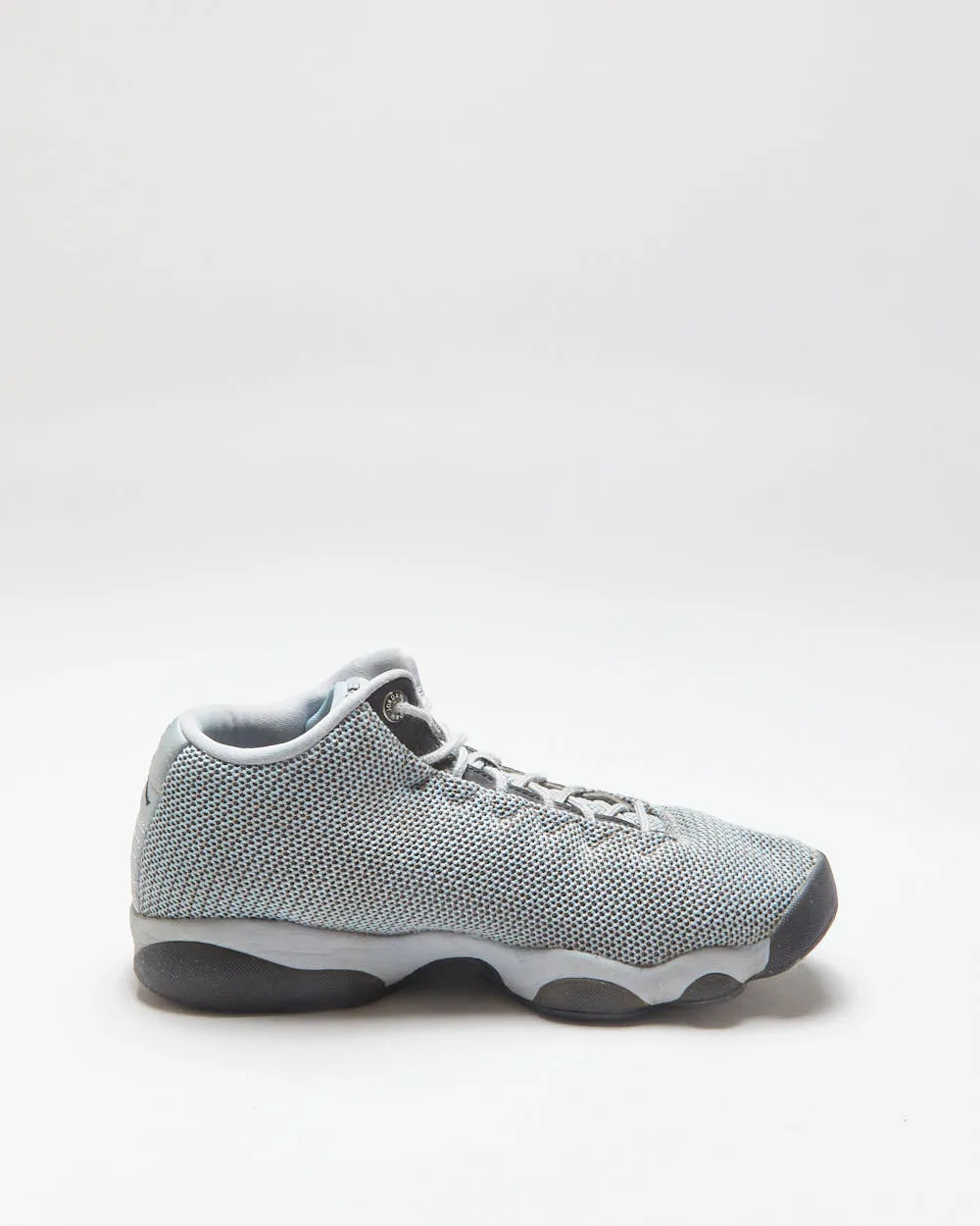 2016 Nike Air Jordan Horizon Low 'Wolf Grey' Trainers - UK7.5 sold by Rokit product image thumbnail 2