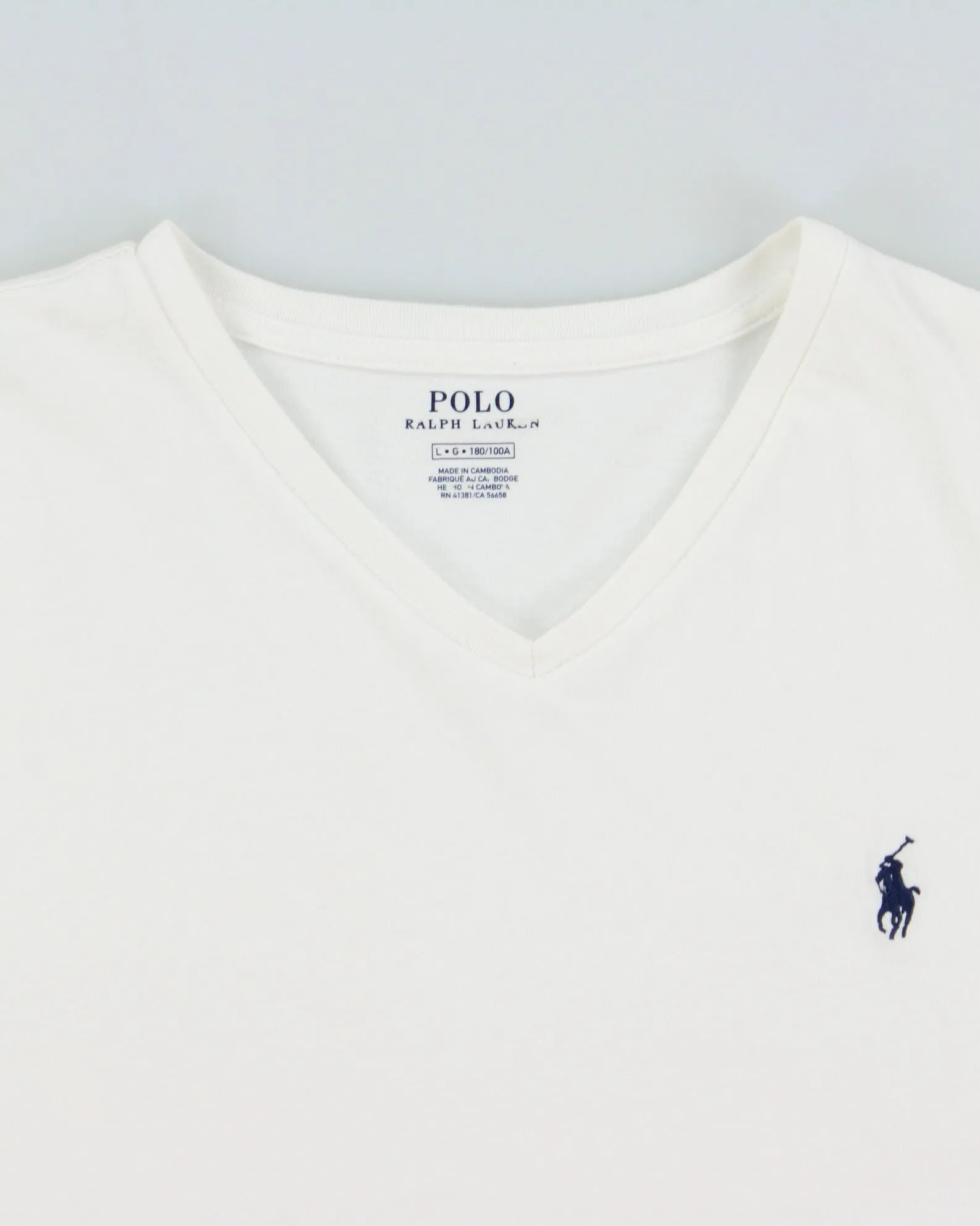Vintage Polo Ralph Lauren Heavyweight Single Stitch Classic Fit V-Neck T-Shirt - L sold by Rokit product image thumbnail 5