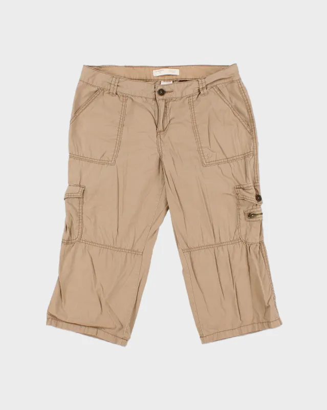 Vintage Y2K 00s No Boundaries Women's Desert Khaki Mid Rise Canvas Multi-Pocket 3/4 Length Straight Leg Cargo Capri Shorts - S made by Rokit