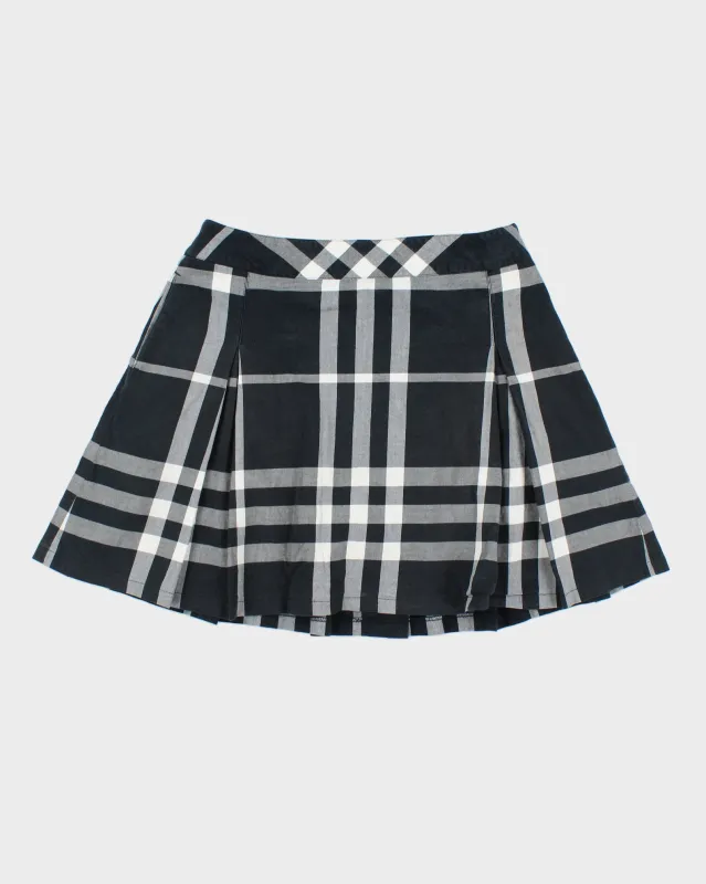 Vintage Y2K 00s Burberry Golf Women's Nova Check Cotton Pleated Mini Skort - M made by Burberry