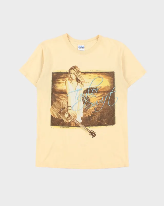 Vintage 2007 Taylor Swift Debut Album U.S Tour Heavyweight Gildan Ultra Crewneck T-Shirt - S made by Rokit