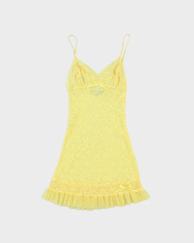 Vintage Y2K 2000s Victoria's Secret Lace Mini Dress - XS made by Victoria's Secret