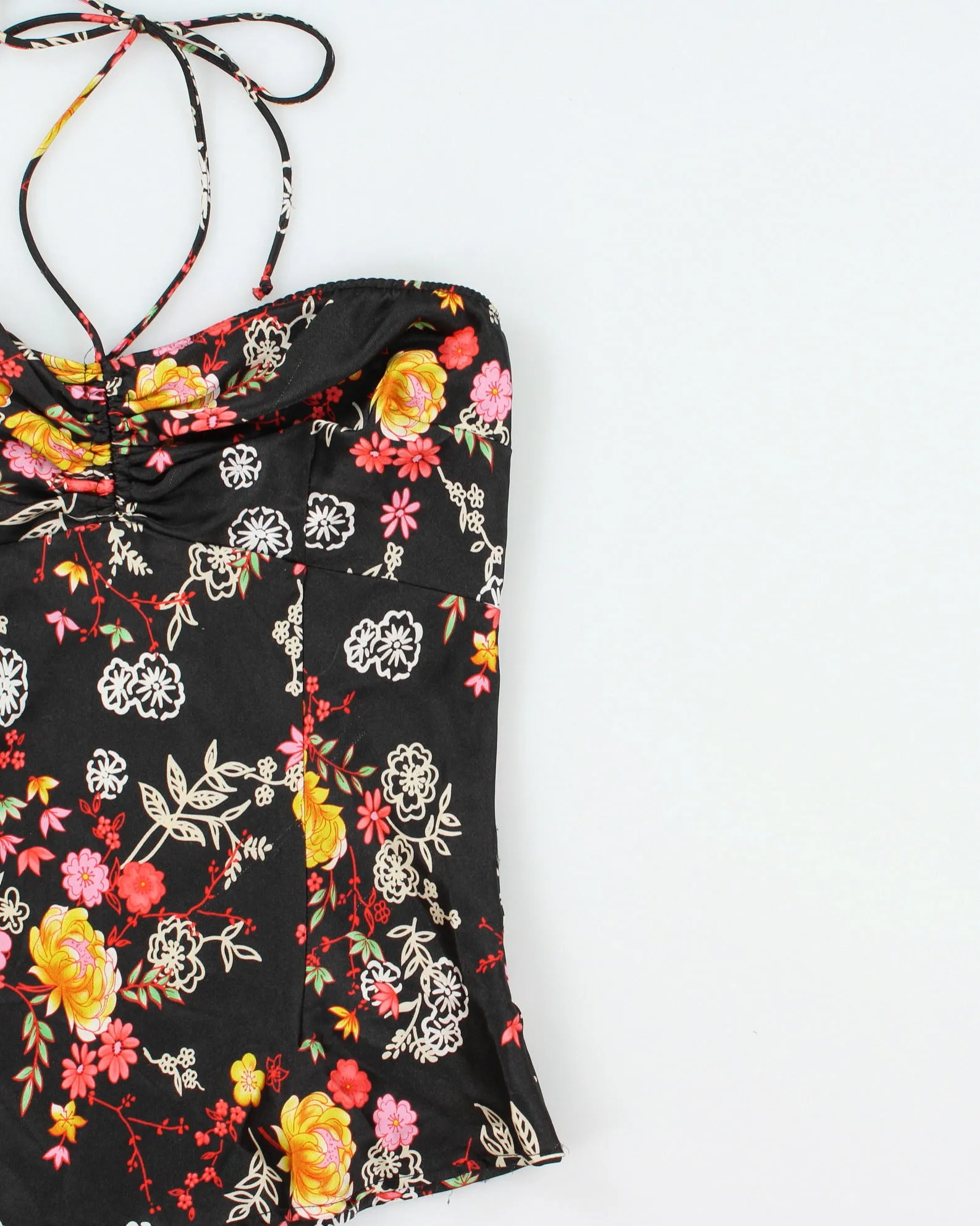 Vintage Y2K 2000s Brody Floral Satin Halter Neck Asymmetric Hem Top - M sold by Rokit product image thumbnail 3