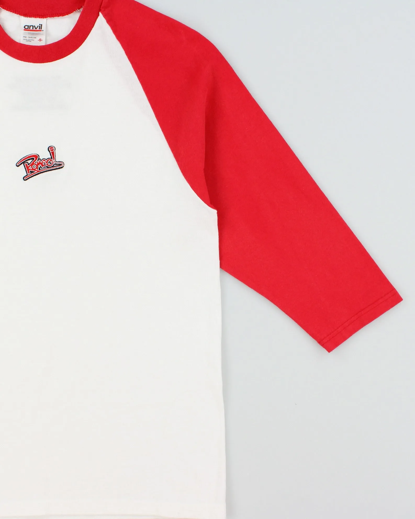Vintage 2003 Y2K Romeo Nickelodeon Sitcom Heavyweight Embroidered Anvil Crewneck Raglan Baseball T-Shirt - S sold by Rokit product image thumbnail 3